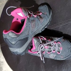 Bearpaw hiking shoes tennis 👟 athletic wear,   size 8.5